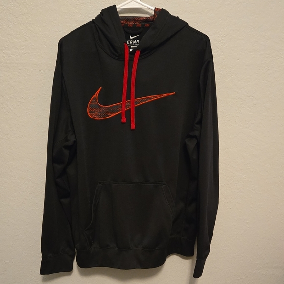 Nike Other - Nike Men's Therma-fit Hoodie Black with Red Accents